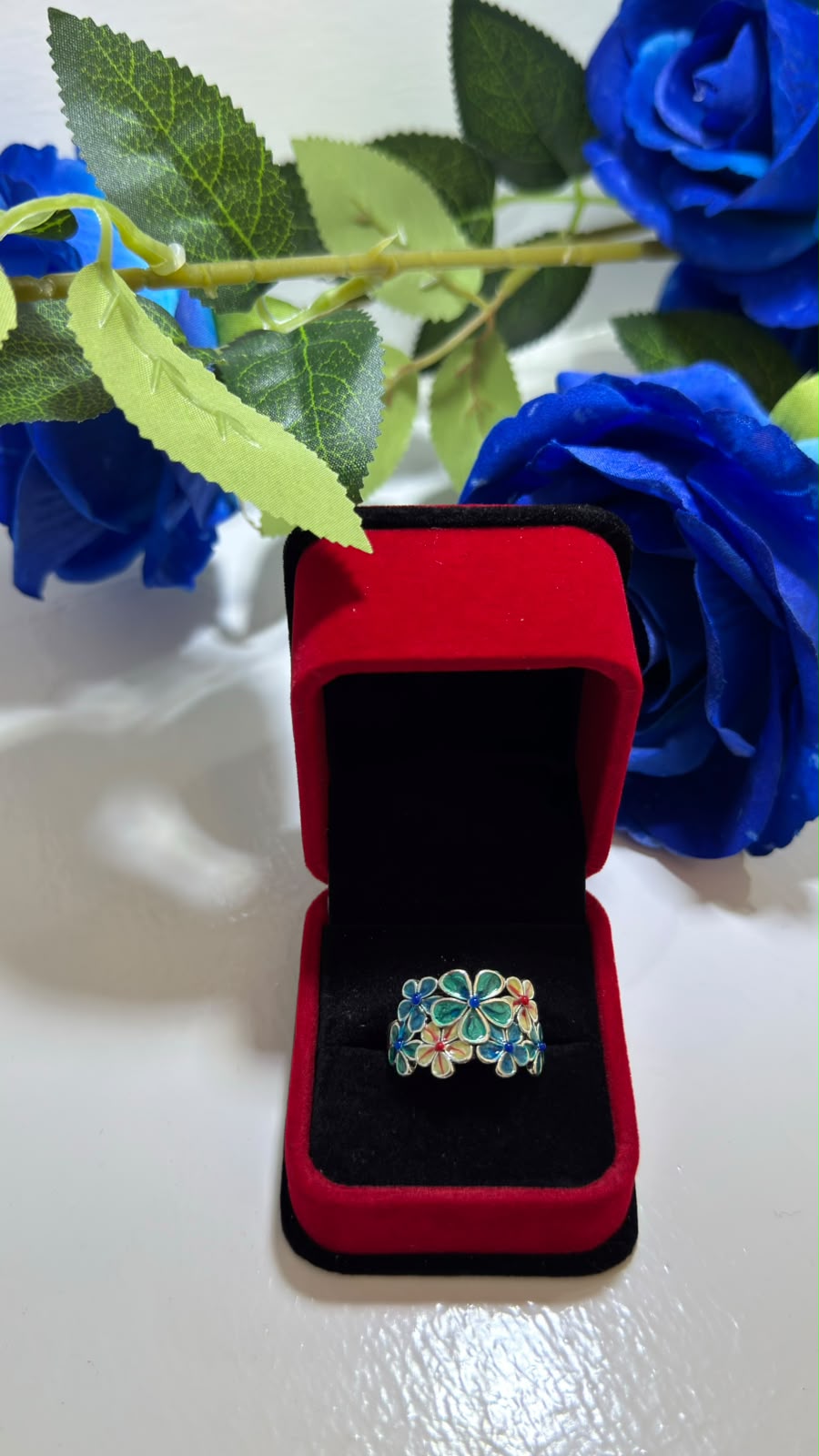 Elegant 925 Sterling Silver Ring